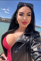 Ukrainian woman iuliia from kyiv with Black hair age 45 photo-50