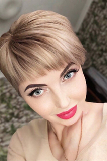Ukriane bride liudmila from lodz with Blonde hair age 31