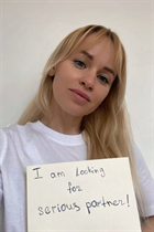 Bride from brugge anna with Blonde hair age 38 photo-5