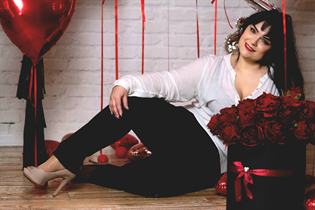 Chica ucraniana tamila de krivoy rog con pelo Marrón oscuro y edad 52 photo-32