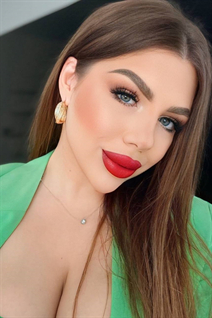 Bride from opole liliia with Dark Brown hair age 26 photo-4