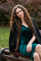 Dating a ukrainian girl natalia from kiev with Dark Brown hair age 39 photo-4