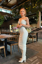 Femme ukrainienne célibataire ella de kiev avec Chatain clairs cheveux, âge 32 photo-5