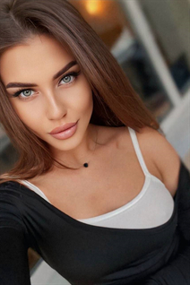 Belles femmes ukrainiennes iryna de nikolaev aux cheveux Chatain clairs, age 28