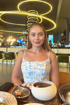 Single Ukrainian lady ekaterina from philadelphia with Blonde hair age 27 photo-4