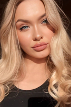Ukrainian girl oleksandra from kiev with Blonde hair age 19 photo-6