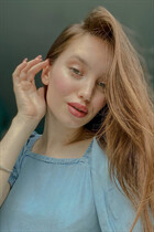 Belle femme ukrainienne dasha de kiev avec Noirs cheveux, âge 25 photo-1