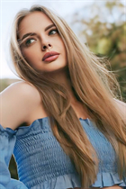 Pretty girl nadia from miami with Light Brown hair age 22 photo-19