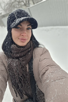 Beautiful wife from Ukraine ekaterina from dnieper with Black hair age 34 photo-1