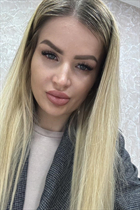 Meet moldovan girl gabriella from chisinau with Blonde hair age 30 photo-1