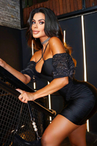 Brazilian beautiful woman maria-luiza from maringa with Dark Brown hair 31 years old photo-24