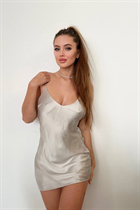 Stunning Ukrainian woman ilona from kiev with Light Brown hair age 26 photo-8