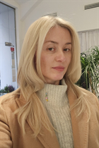 Pretty girl anna from vienna with Blonde hair age 45 photo-2