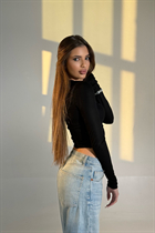 Fille en Ukraine diana de dnipro avec Chatain clairs cheveux, âge 23 photo-7