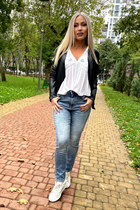 Hermosa mujer de Ucrania ella de kiev con pelo Rubio y edad 46 photo-51