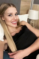 Beautiful woman of ukrainian inga from dnepr with Blonde hair age 31 photo-4