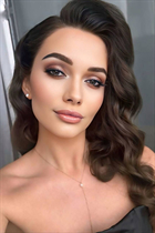 Perfect woman anastasia from como with Dark Brown hair age 31 photo-2