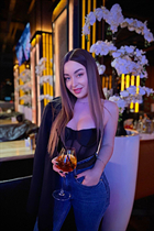 Dame d'Ukraine ilona de san francisco avec Chatain clairs cheveux, âge 26 photo-16