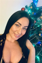 Wife from Ukraine marta from krivoy rog with Black hair age 41 photo-42