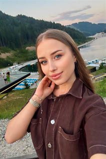 Ukrainian girl for marriage veronika from ivano-frankivsk with Blonde hair age 22