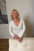 Dating a ukrainian girl viktoriia from kiev with Blonde hair age 48 photo-6