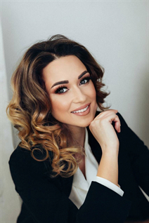 Rencontre une femme ukrainienne olena de kyiv avec Blond cheveux, âge 41