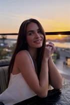 Chica ucraniana victoria de zaporozhye con pelo Marrón oscuro y edad 24 photo-14