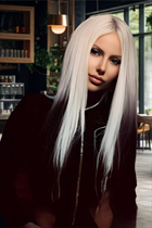 valencia mariée eleonora avec Blond cheveux, âge 46 photo-6