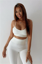 Bride from london kamelle with Blonde hair age 38 photo-6