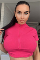 Ukrainian woman iuliia from kiev with Black hair age 44 photo-18