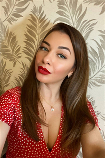 Single ukrainian girl marina from kiev with Blonde hair age 42