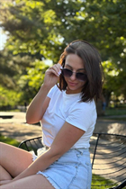 Fille ukrainienne yuliia de kharkiv avec Chatain clairs cheveux, âge 32 photo-1