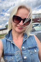 Beautiful single ukrainian woman svitlana from kyiv with Blonde hair age 49 photo-3