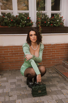 Mariée de barcelona victoria avec Brunette cheveux, âge 30 photo-16