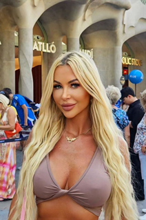 Beautiful romanian woman mirabela from bucharest with Blonde hair 41 years old