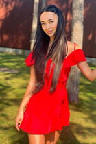 Beautiful Ukrainian girl karina from kiev with Dark Brown hair age 28 photo-5