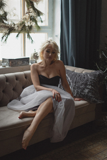 Ukrainian girl natalia from kiev with Blonde hair age 48