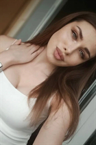 Épouse d'Ukraine alina de rivne avec Chatain clairs cheveux, âge 27 photo-5