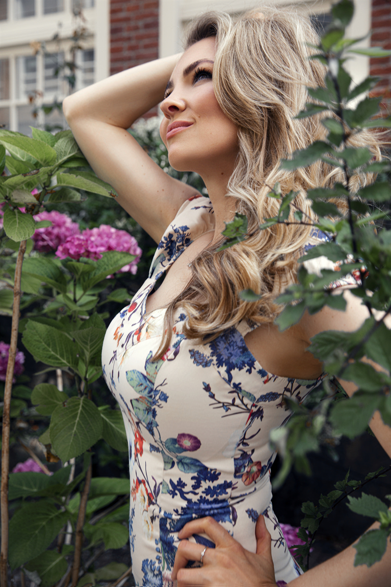 Beautiful Yuliia (34 y.o.) from Hague with Blonde hair - ID 607446 ...