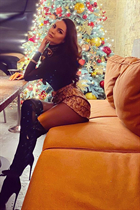 Ukrainian lady alina from kiev with Dark Brown hair age 31 photo-19