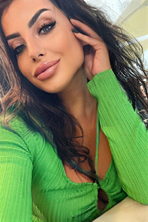 Perfect woman djamiliya from kharkov with Black hair age 36