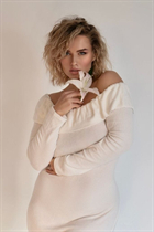 Perfect woman polina from da nang with Blonde hair age 31 photo-5
