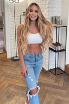 Mariée de vienna vanessa avec Blond cheveux, âge 33 photo-5