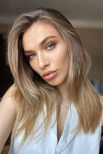 Single ukrainian girl alina from kiev with Blonde hair age 29