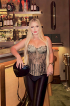 Dating ukrainian woman polina from kiev with Blonde hair age 18 photo-3