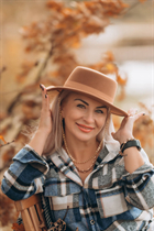 Beautiful single ukrainian woman yuliia from zhytomyr with Blonde hair age 38 photo-18
