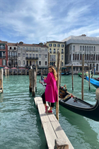 Novia de trieste oleksandra con pelo Castaño y edad 41 photo-10