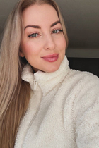 Perfect woman victoria from vienna with Blonde hair age 44 photo-64