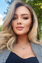 Dating moldovan woman iulia from chisinau with Blonde hair age 31 photo-8