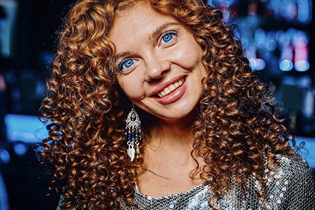 Femme ukrainienne célibataire anna de kiev avec Chatain clairs cheveux, âge 37 photo-11